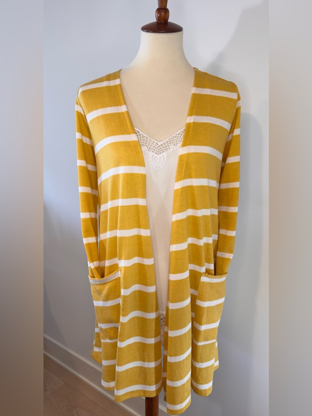 LuLaRoe Yellow & White Striped Caroline Cardigan Ladies M (10/12) LIKE NEW!